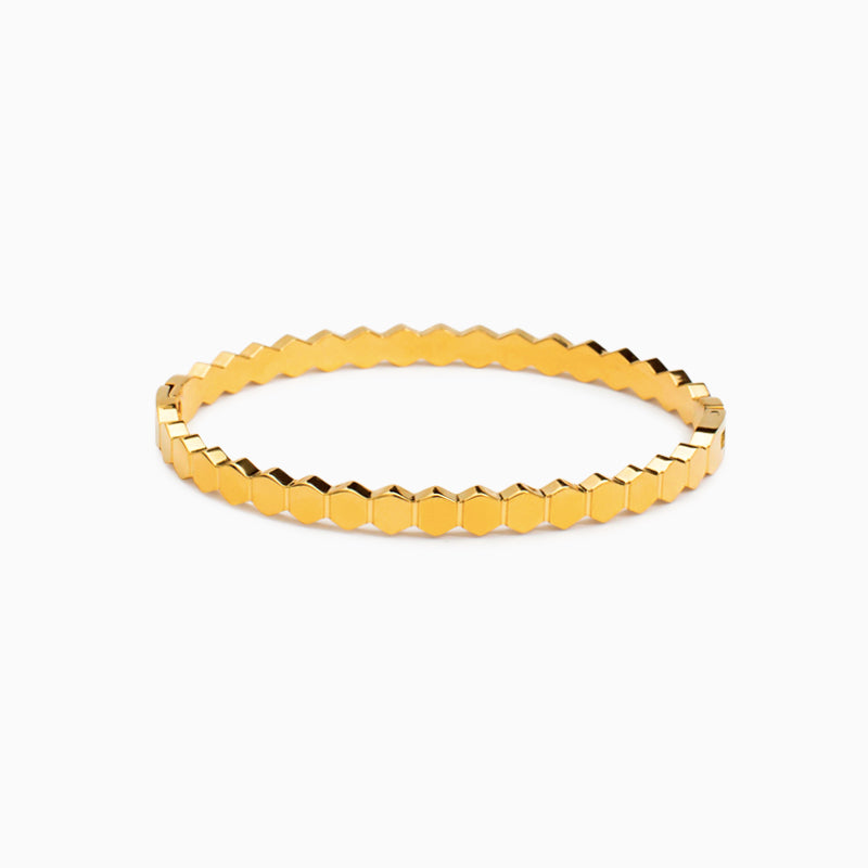 Oval bangle