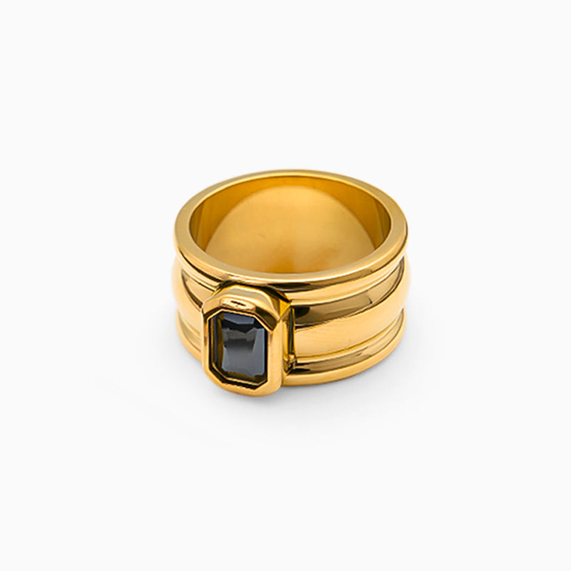 Onyx Crest Ring