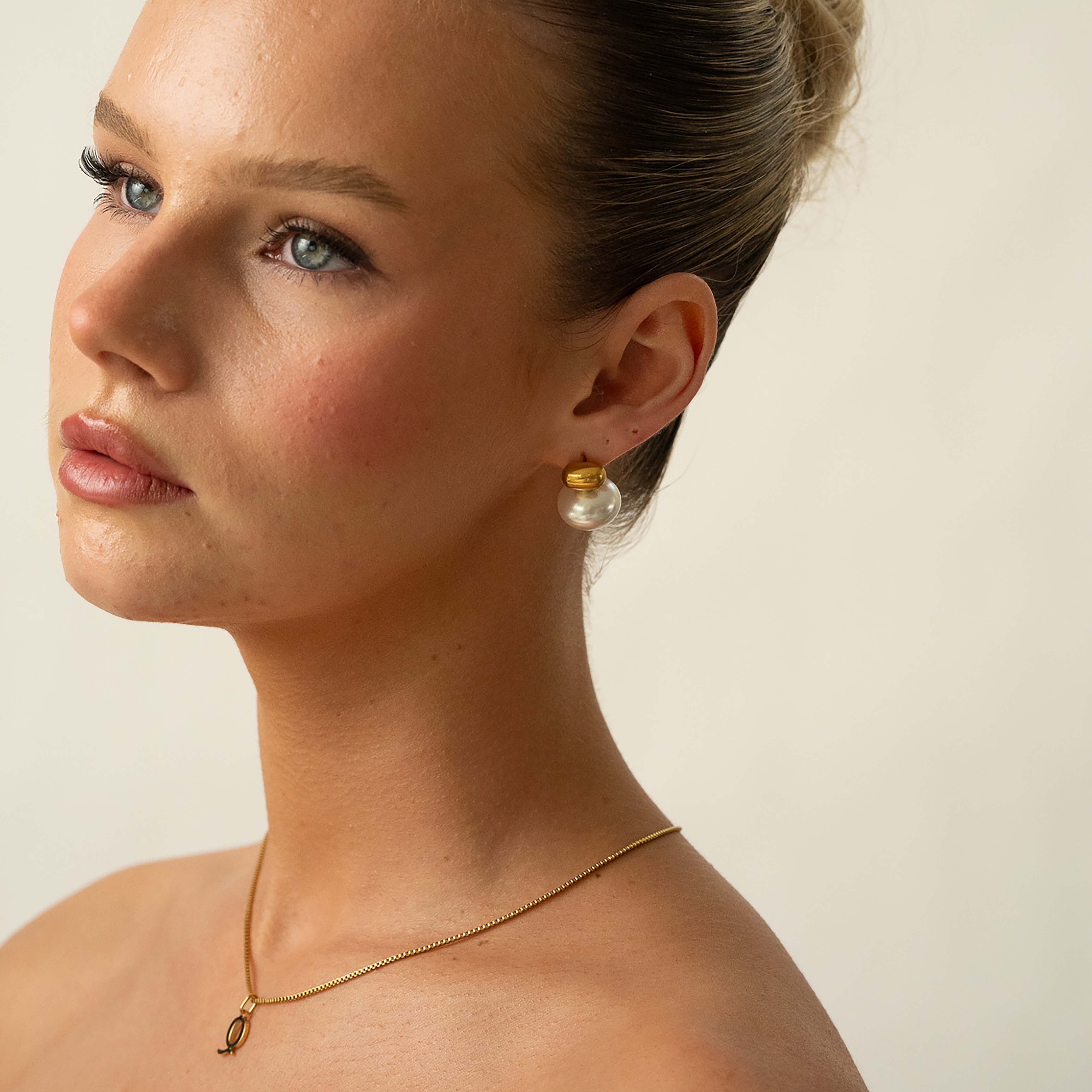 Round Pearl Stud Earrings