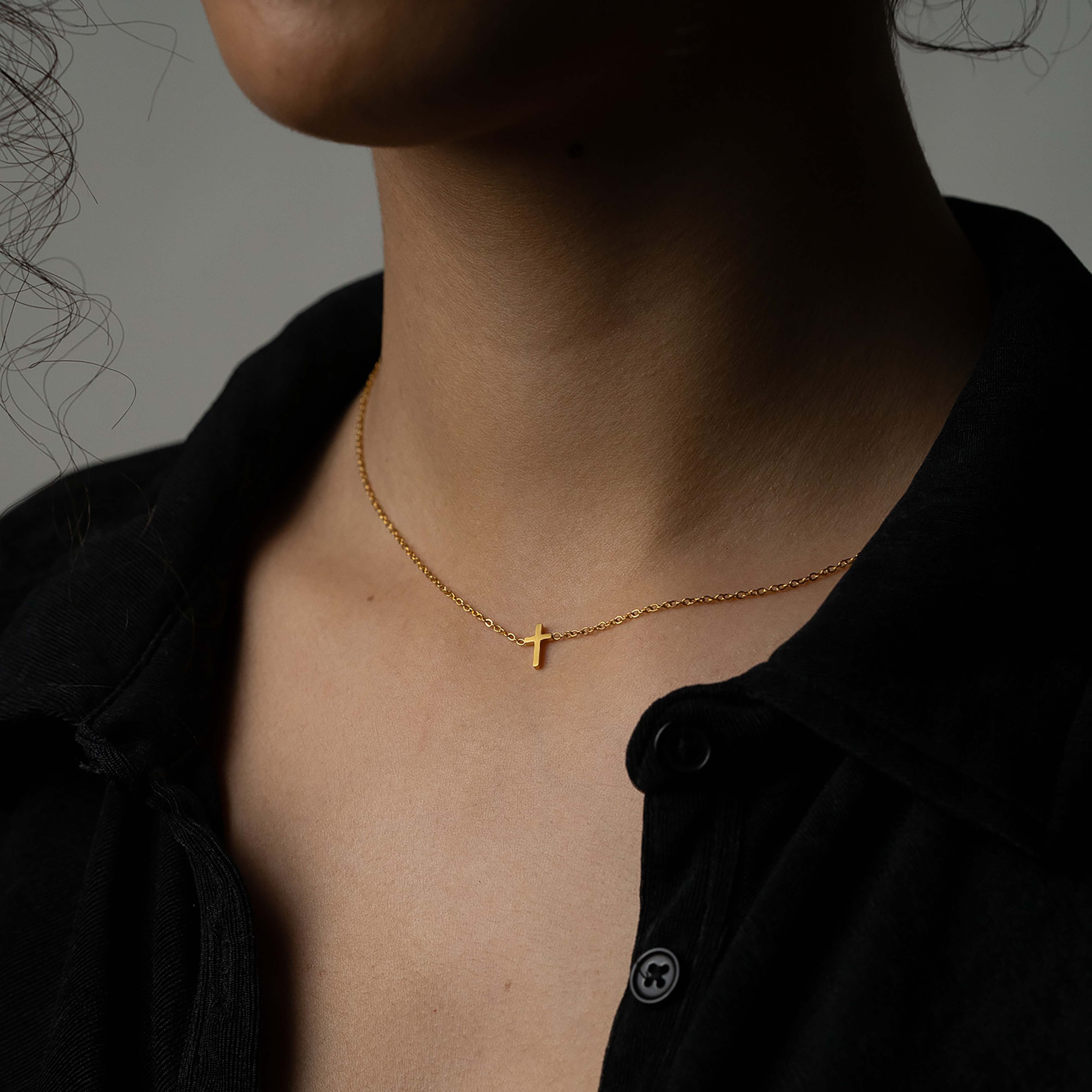 Dainty Cross Necklace