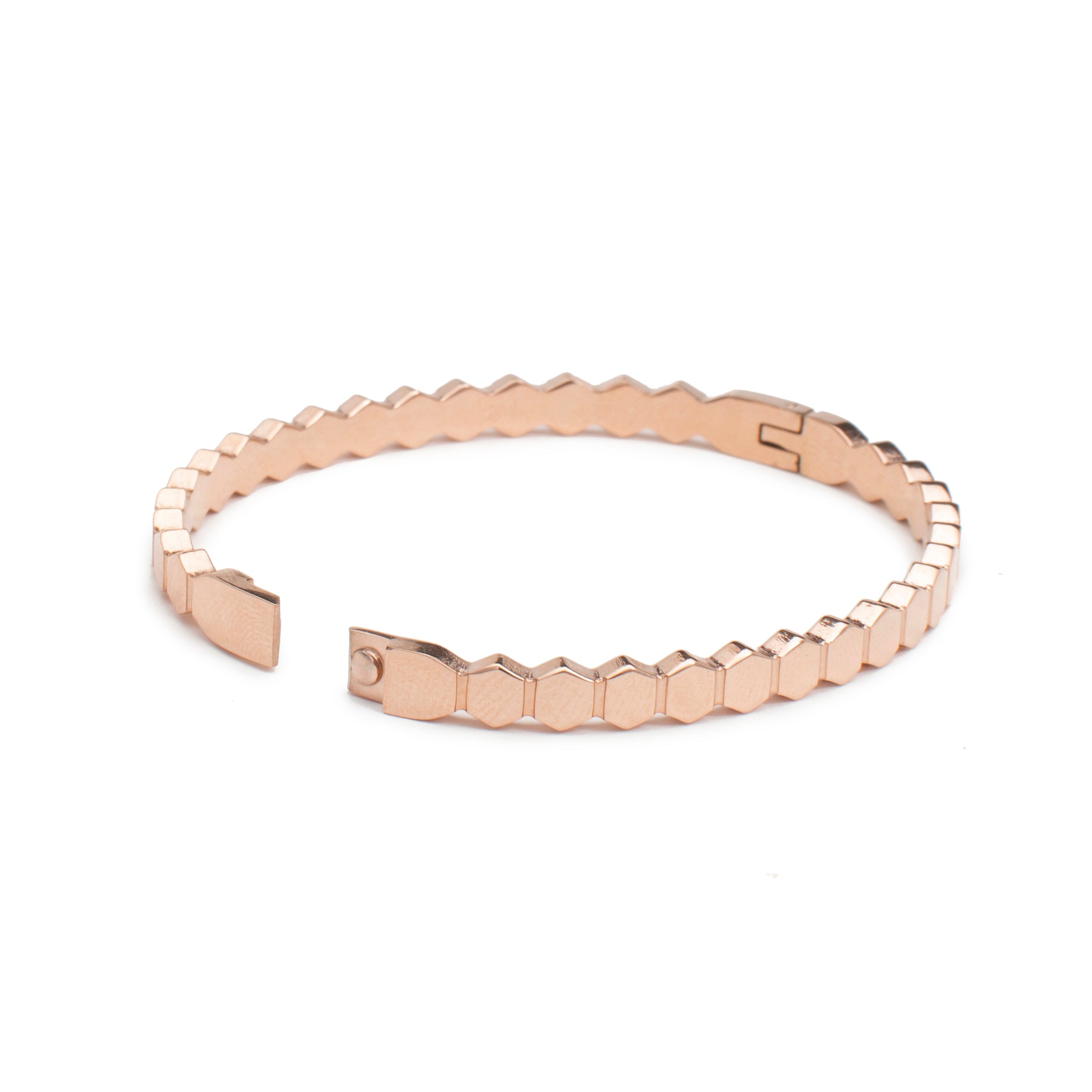 Oval bangle