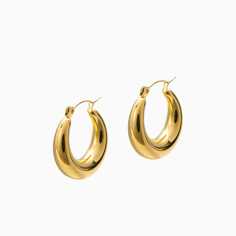 Leena Hoops