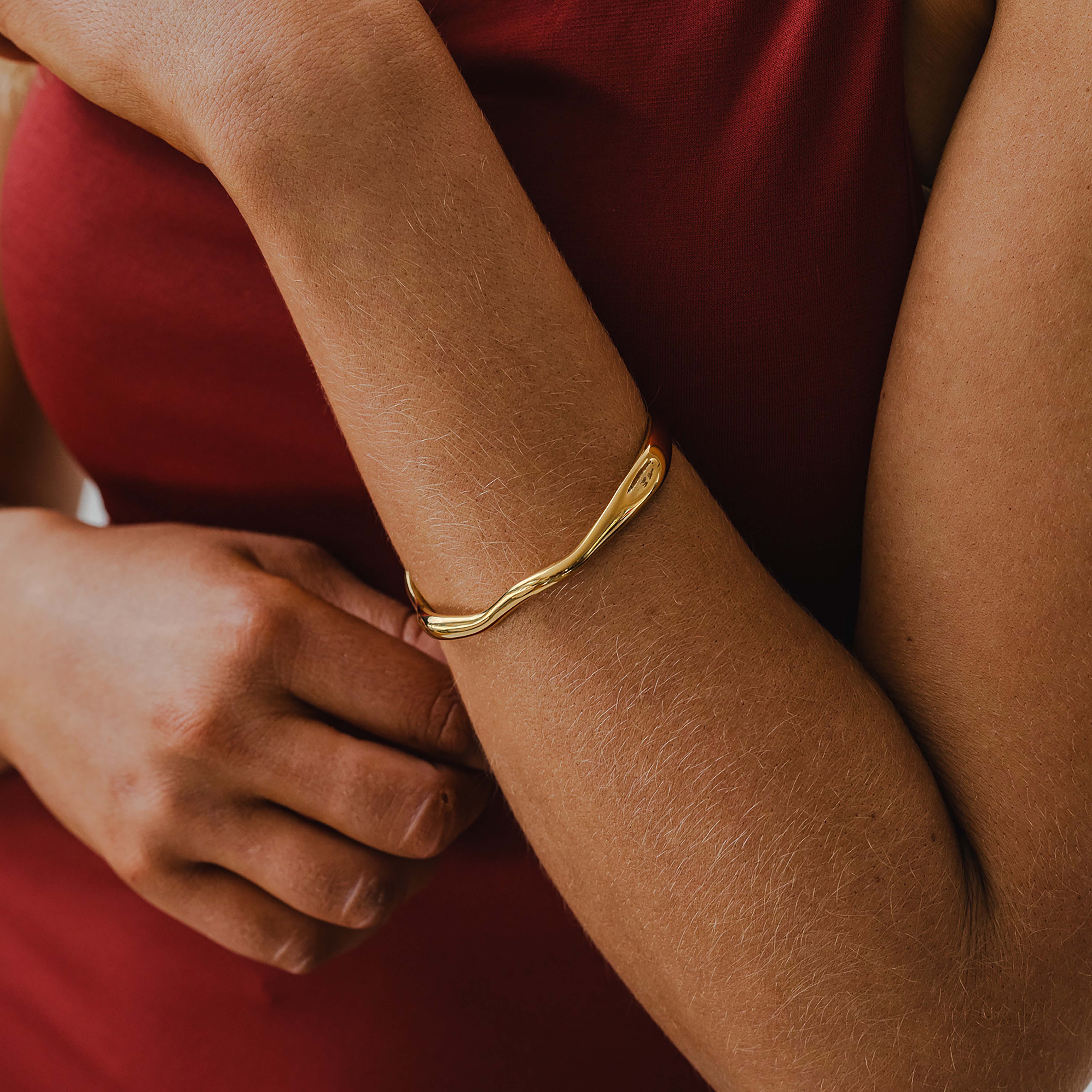 Solara Wave Cuff