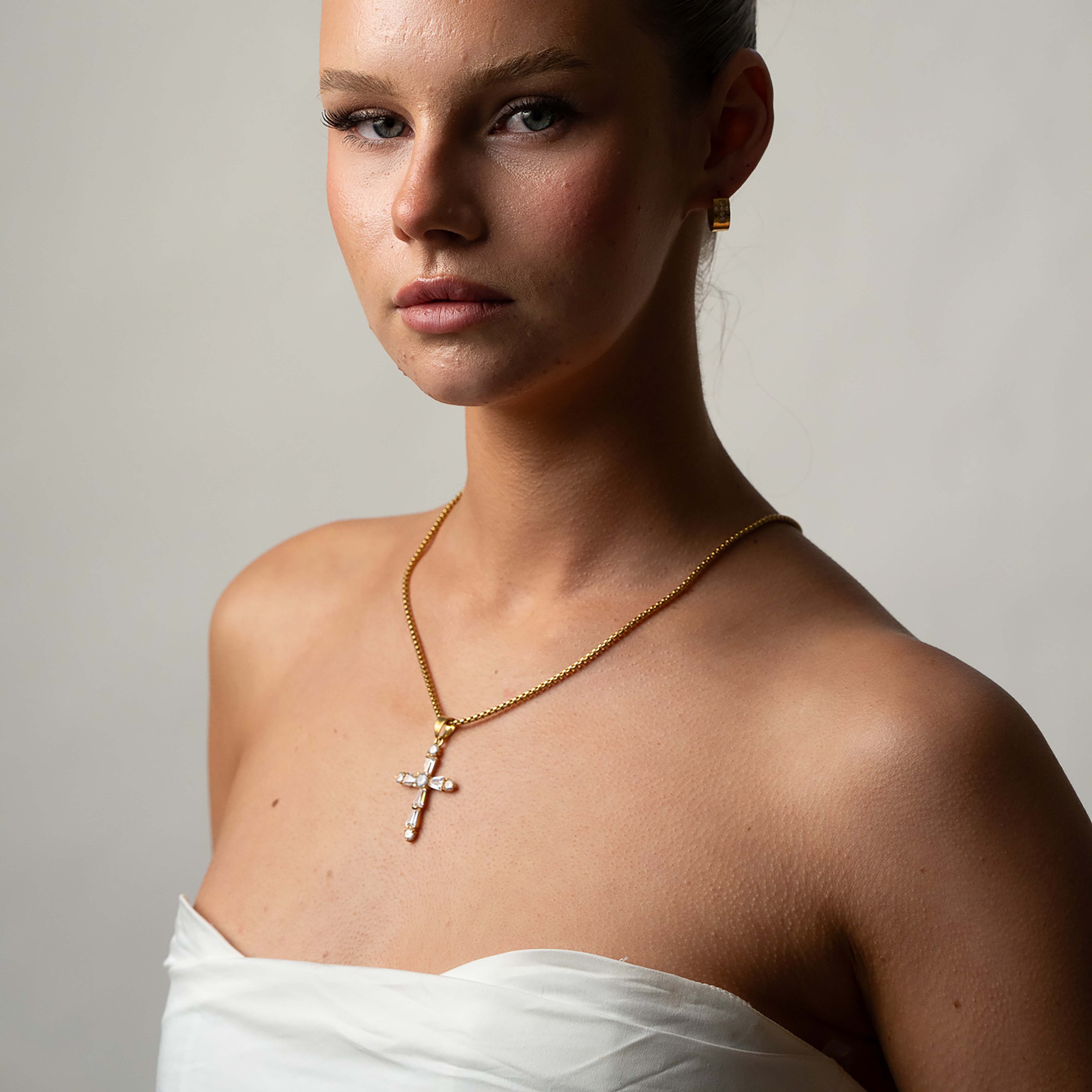 Aurelia Cross Necklace