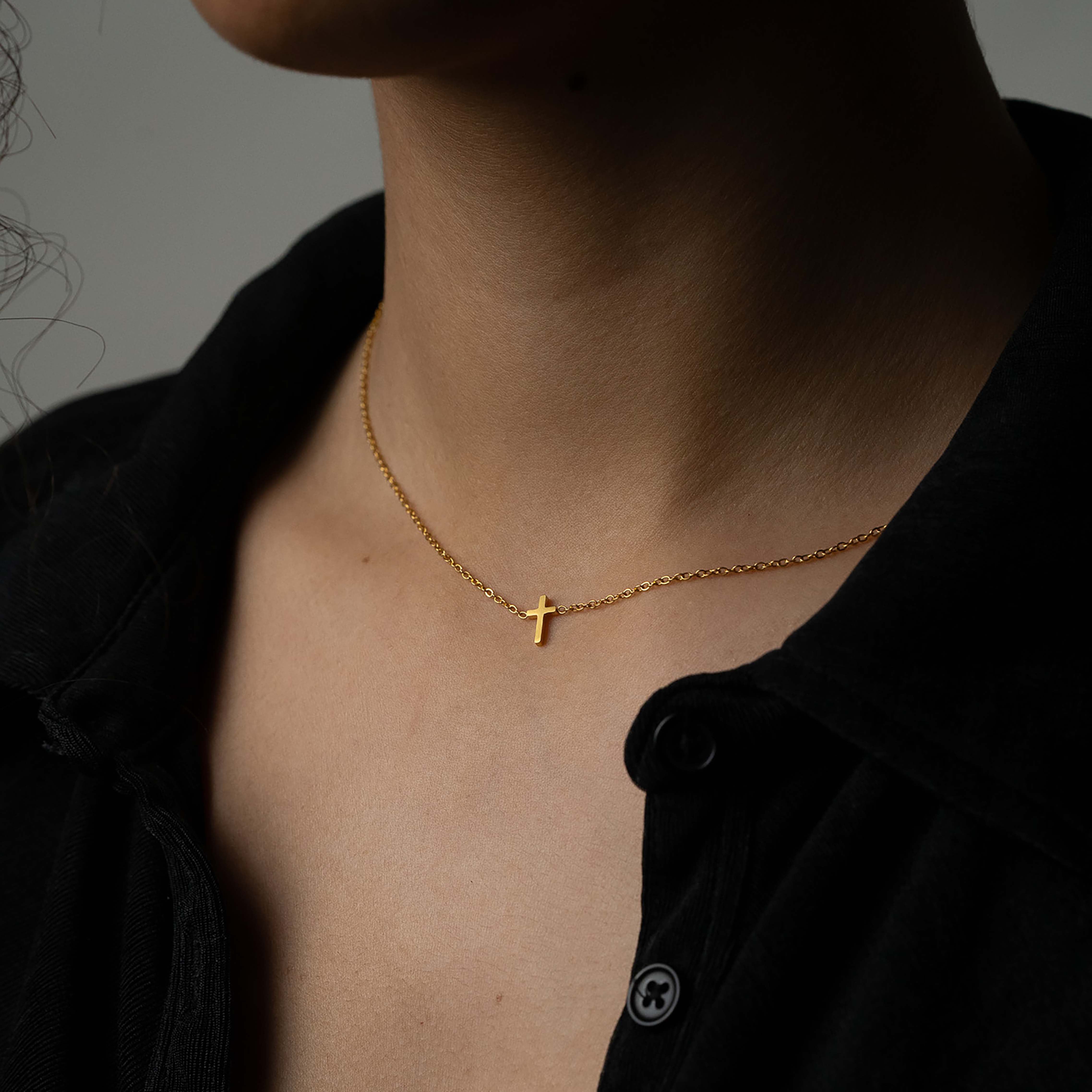 Dainty Cross Necklace