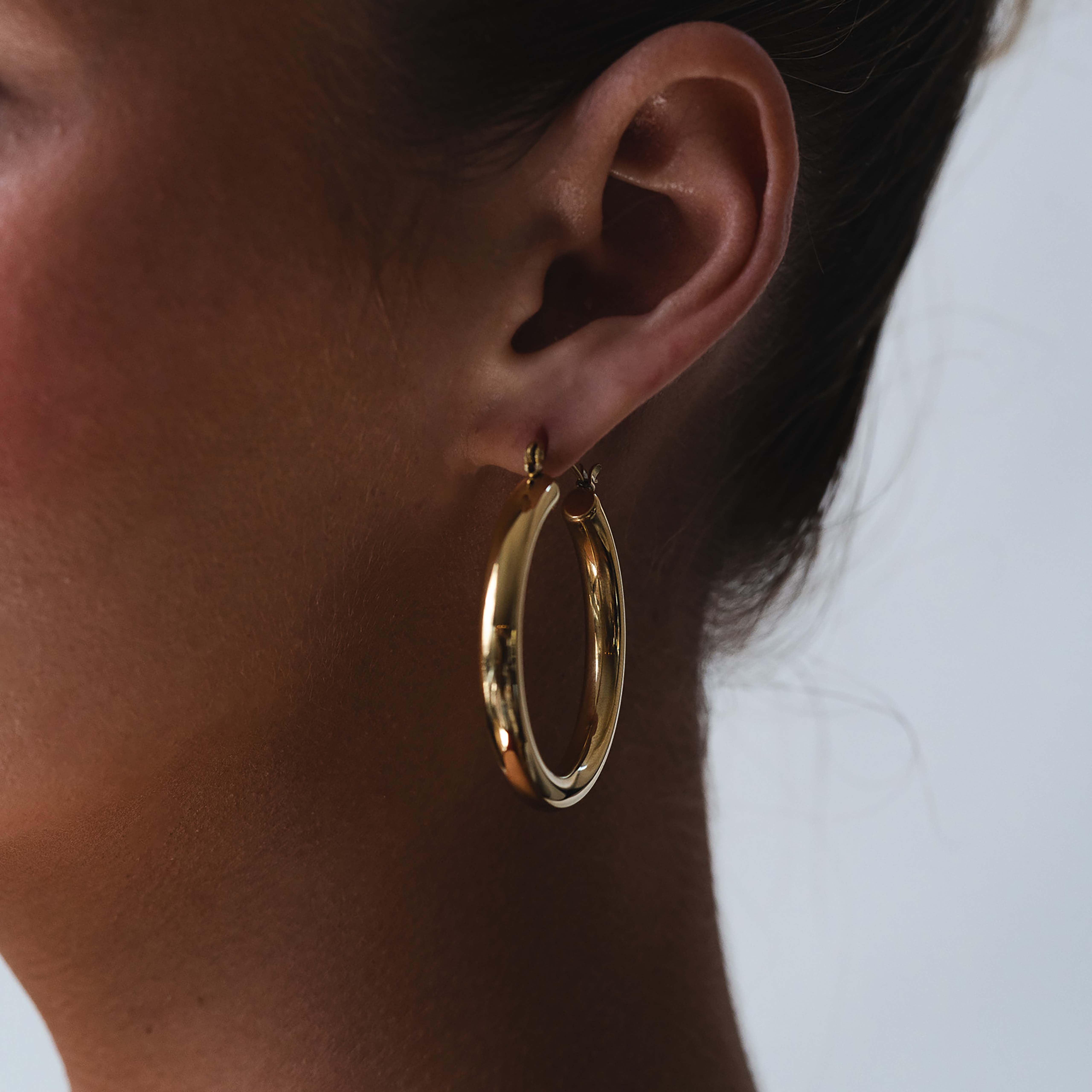 The Oro Hoops